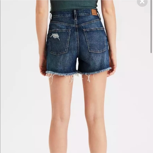 American Eagle 90’s Boyfriend Distressed Shorts - Picture 5 of 16